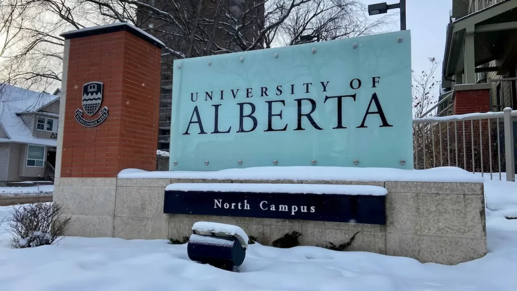 Becas Universidad de Alberta Canadá