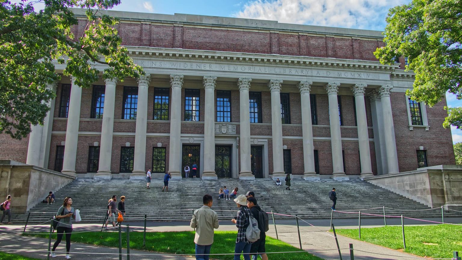 Beca Completa en Harvard 2025