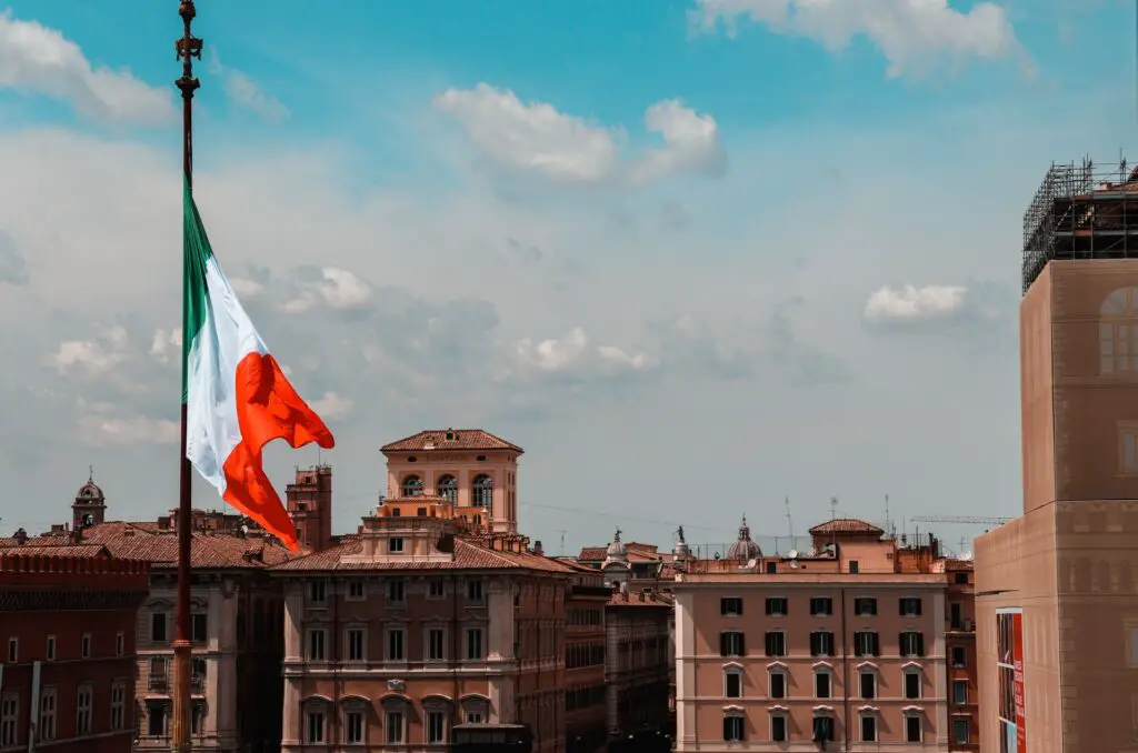 Estudia en Italia - Becas Proyecto Polito 2021