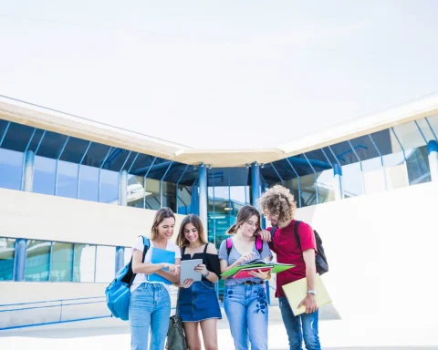 Universidad Estatal de Portland: becas IAS de pregrado