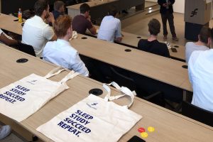 Becas Universitarias Administración de Empresas