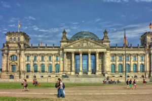 Postúlate a la beca total Friedrich Ebert Stiftung en Alemania 2026