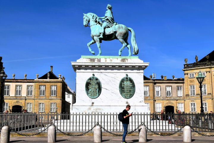 Universidad de Roskilde: becas RUC de maestría en Dinamarca
