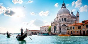 becas-hello-pregrado-en-italia